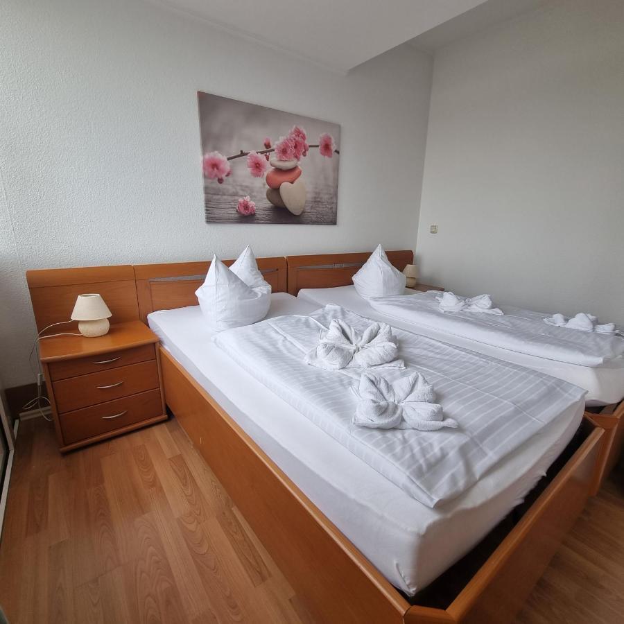 Mueritz-Pension Waren Esterno foto