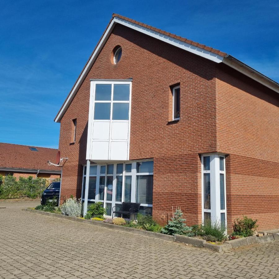 Mueritz-Pension Waren Esterno foto